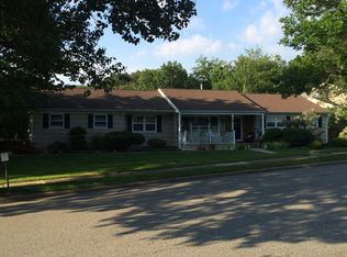 17 Ruskin Ct, Wayne, NJ 07470