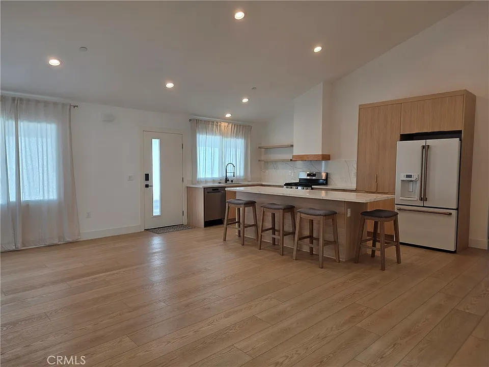 2507 Hagen Dr