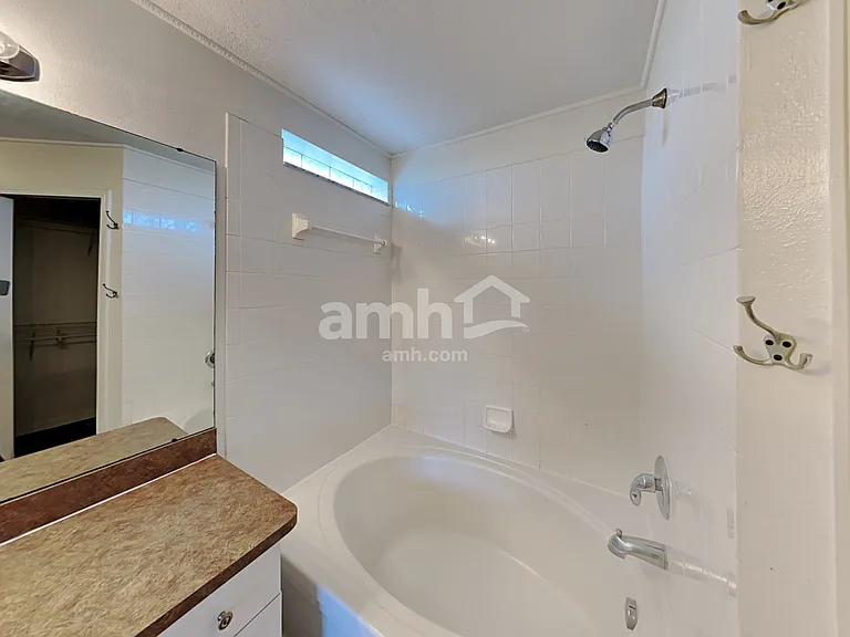 9643 Patrician Dr — Photo 13