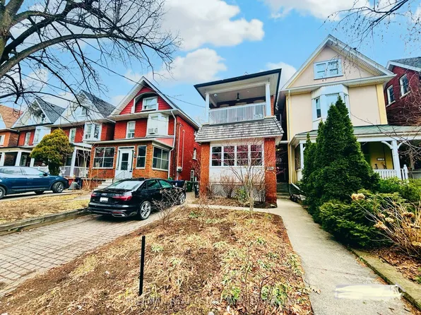 115 Mavety St, Toronto, ON M6P 2L8