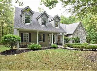 8601 Cedar Rd, Chesterland, OH 44026