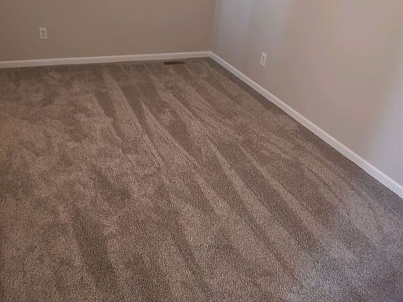 2nd image of 43822 Tipton Dr