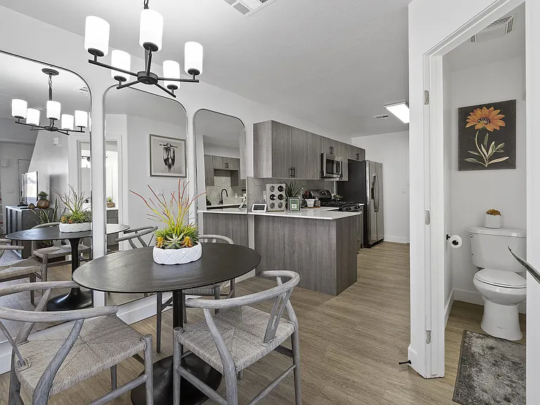 The Townhomes at Horizon Ridge, Henderson, NV, Living Room
