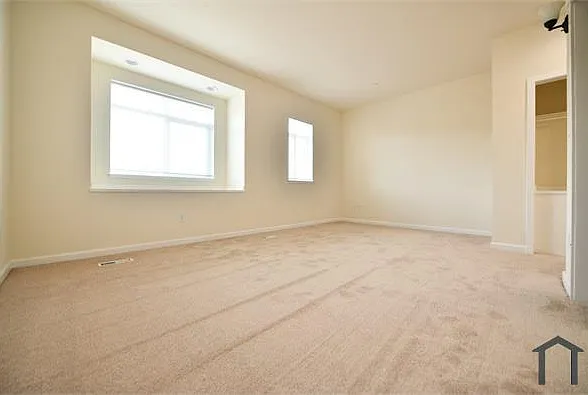 7517 Bancroft Ave — Photo 24
