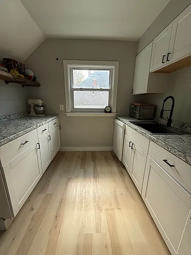 231 Morgan St #4 Photo 1