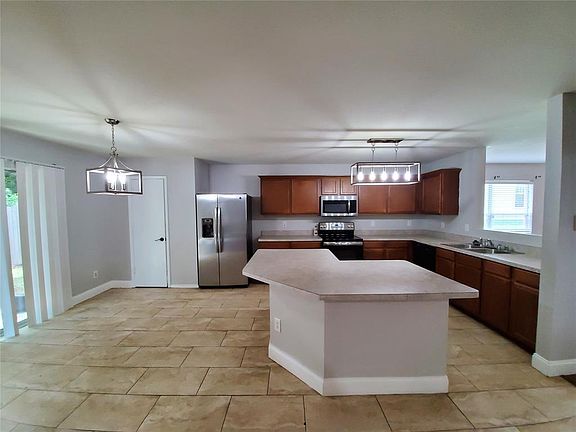 5th image of 1306 Pigeon Ct