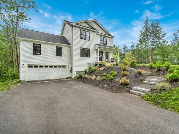 182 Sheldon Rd, Fitchburg, MA 01420