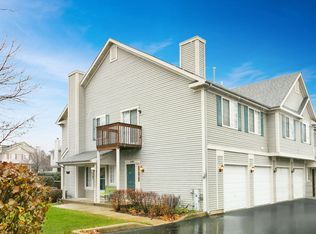 319 Windsor Ct UNIT D, South Elgin, IL 60177