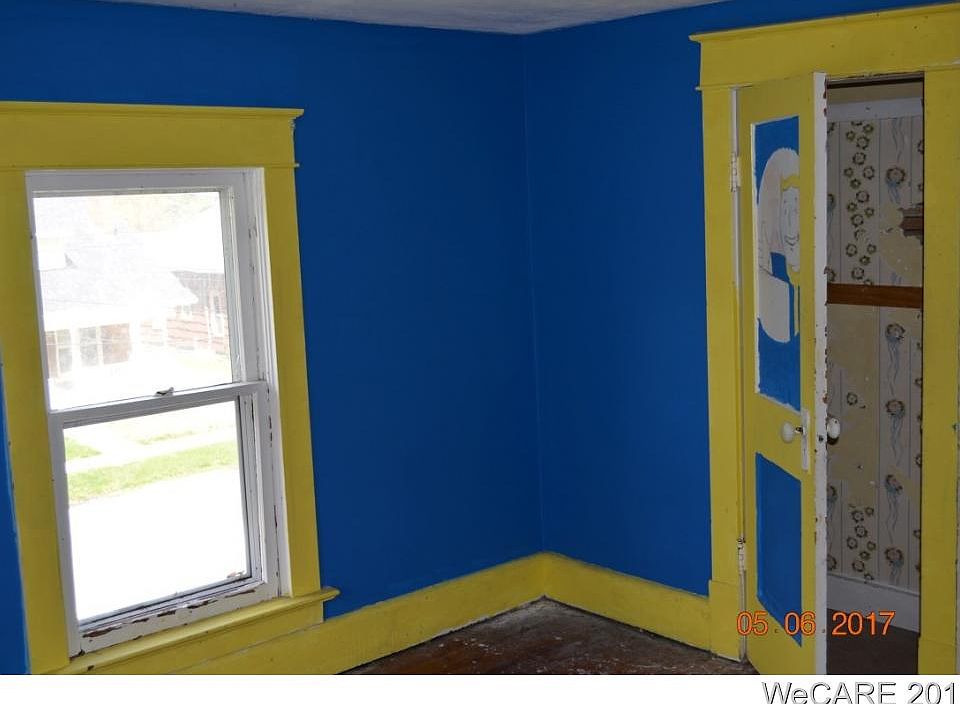 2nd image of 129 W Oconnor Ave