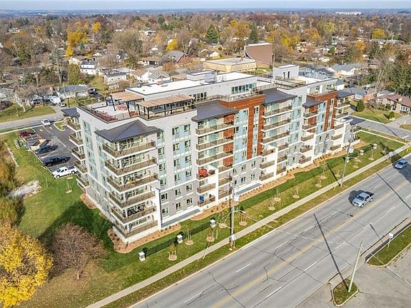 5th image of 34 Norman St #307