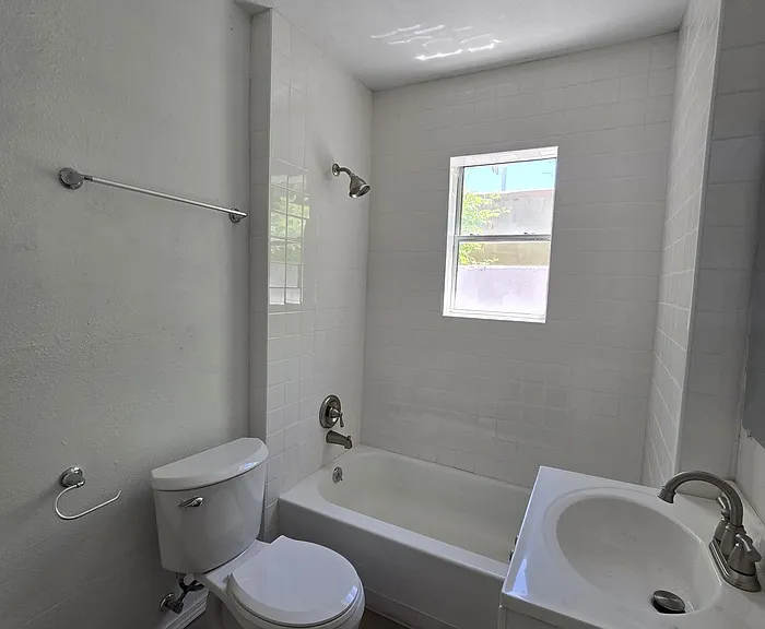 110 Mesa St SE #110 — Photo 8