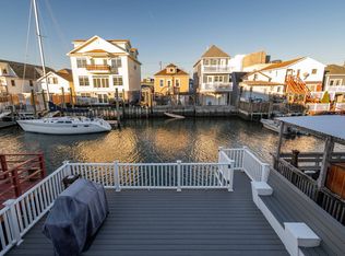 35 W 11th Rd, Broad Channel, NY 11693