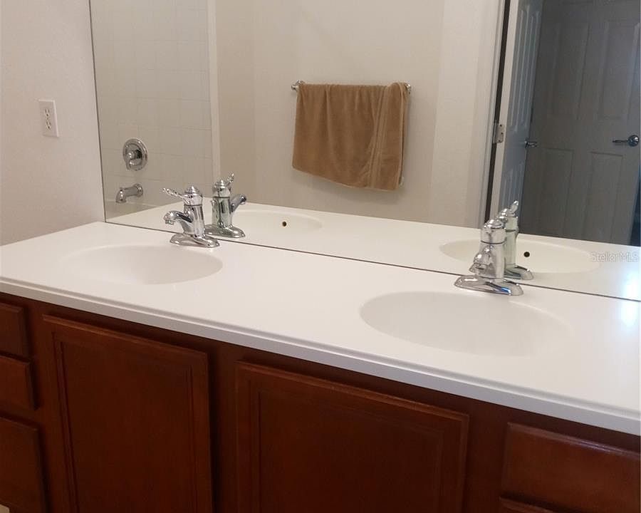 1st image of 1070 Berkman Cir