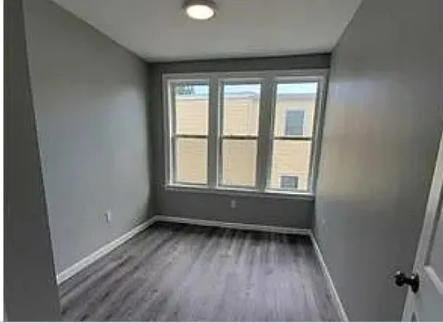 5 bed, 1800 sqft, $2,900 — Photo 4