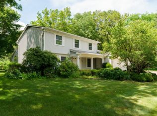 7600 Hunters Ridge Dr, Kalamazoo, MI 49009