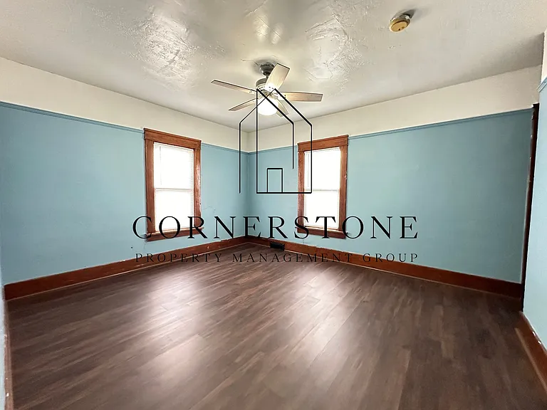 841 S 18th St — Photo 3
