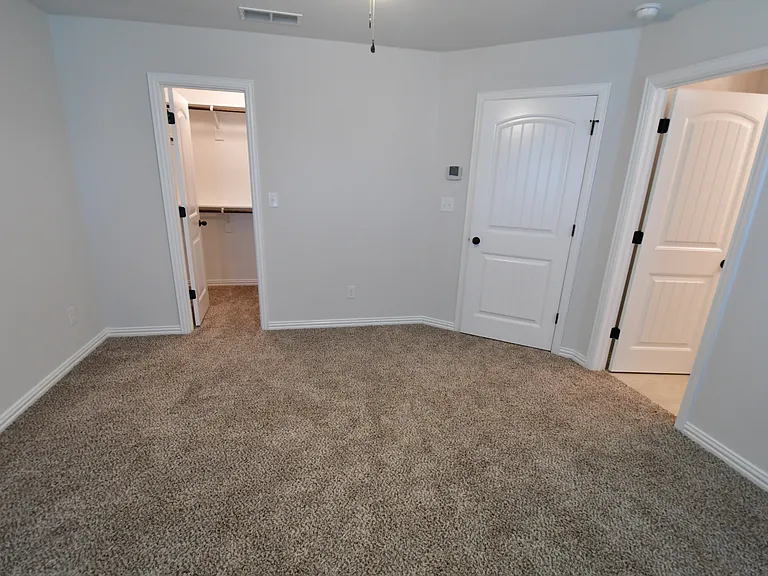 237 W Forest Ave — Photo 8