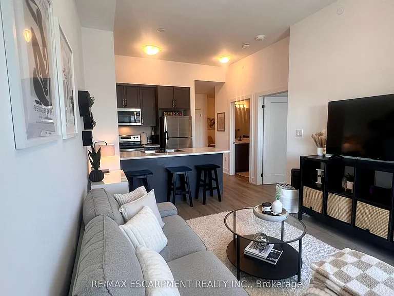 460 Dundas St E #1208 — Photo 7