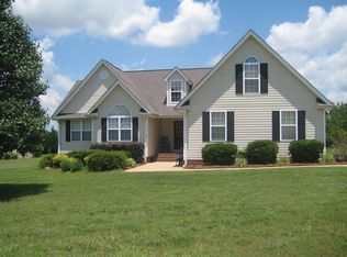 238 Bay Hill Dr, Boiling Springs, SC 29316