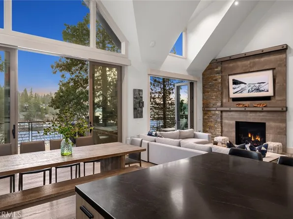 496 State Highway 173 Hwy, Lake Arrowhead, CA 92352