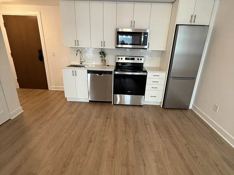3240 William Coltson Ave #406 — Photo 4