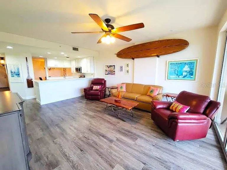 7296 Marathon Dr #404 — Photo 14