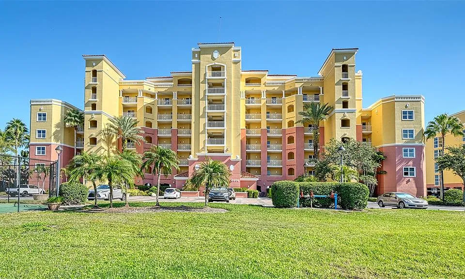 606 Riviera Dunes Way #207