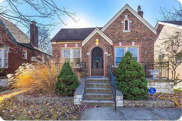 1st image of 4060 Alma Ave