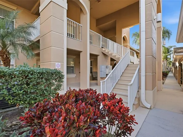 803 Fairwaycove Ln Unit 205, Bradenton, FL 34212