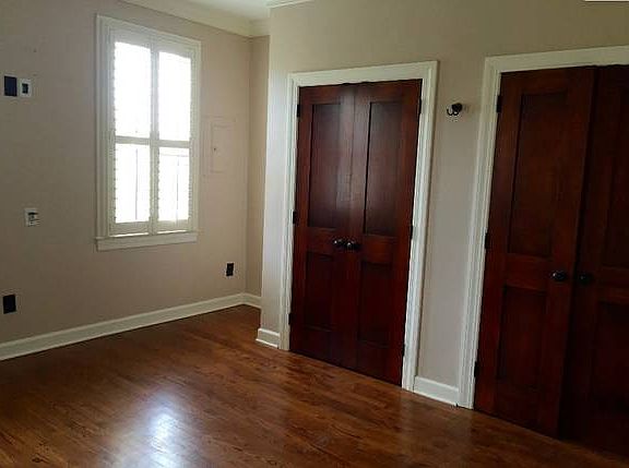 5th image of 7 Charlotte St #B