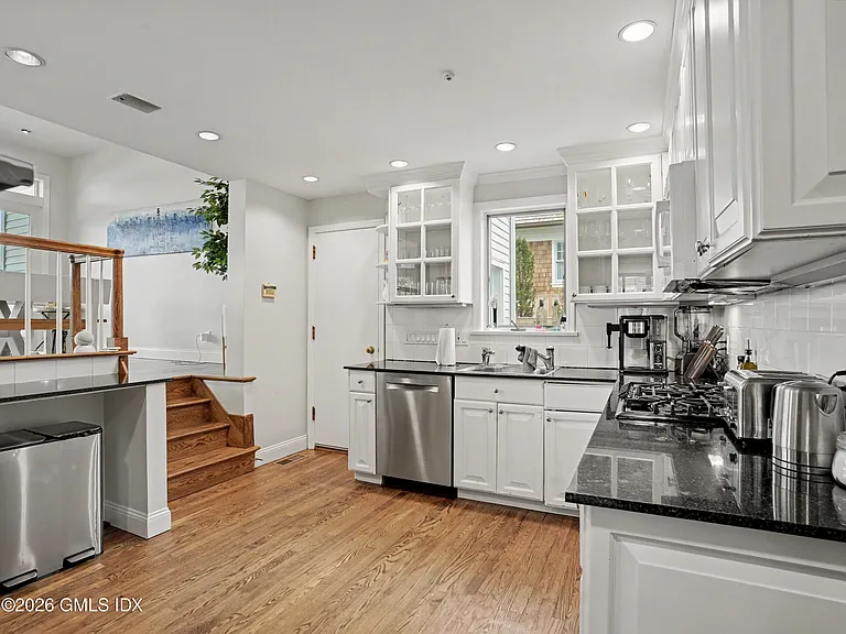 5 Grimes Rd — Photo 12