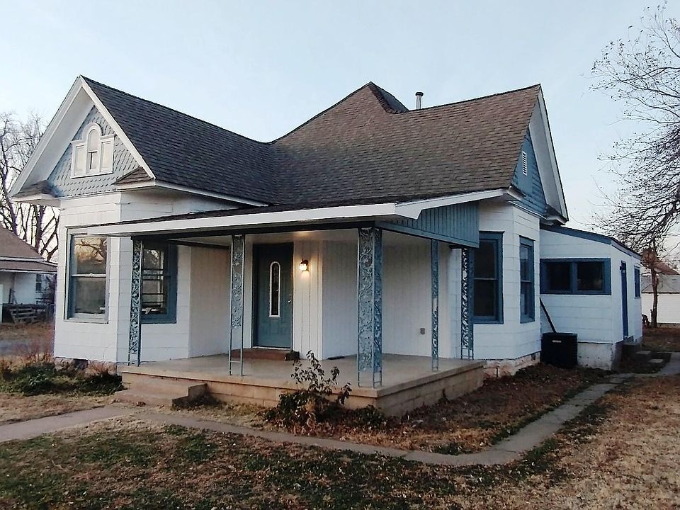 Front View 1528 W James, Enid OK