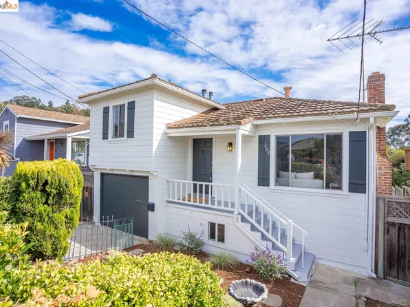202 Sea View Dr, El Cerrito, CA 94530
