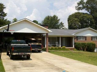 304 Hillcrest Ave, Opelika, AL 36801