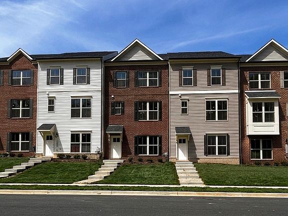 3rd image of 16608 Breezeway Aly