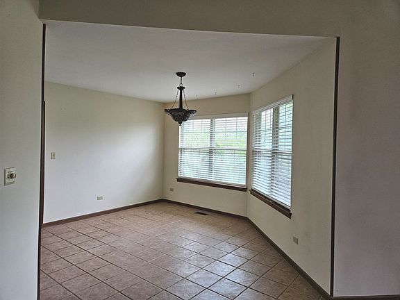 4th image of 21204 W Silktree Cir