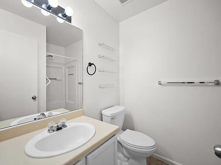 1355 Lords Hill Dr — Photo 16