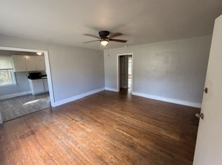 512 W E St APT 1, Elizabethton, TN 37643