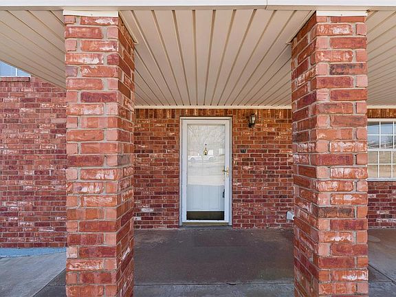 5th image of 5410 N Porter Ave