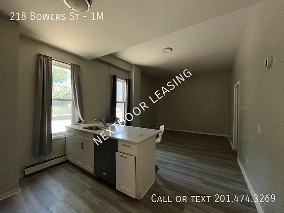 2nd image of 218 Bowers St #1M