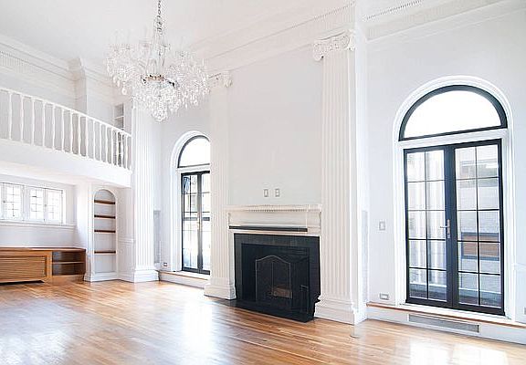 3rd image of 150 W 58th St APT 13S