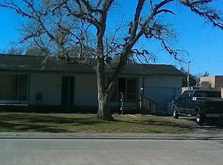 510 Magnolia St, Lake Jackson, TX 77566
