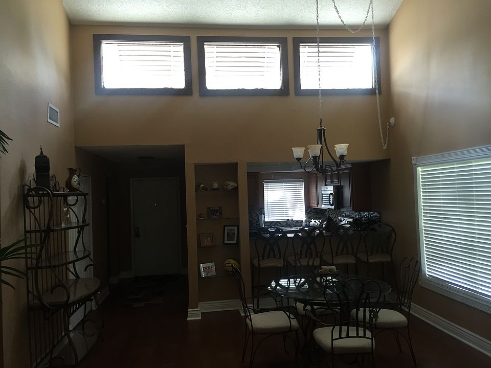 1st image of 108 Seville Ct