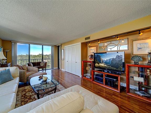 4th image of 220 Belleview Blvd APT 509