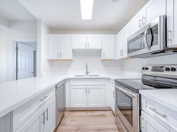 4th image of 235 E Ray Rd #11035