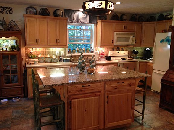kitchen granite center isle 