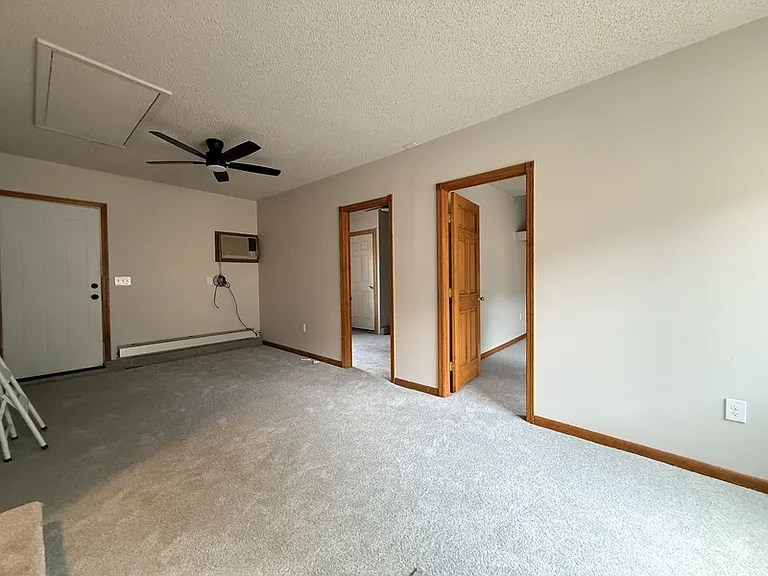418 W Olive St — Photo 11