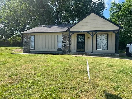 3219 Ridgemont Rd Photo 1