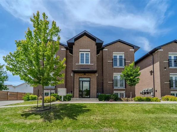 233 Watson Ave #101, Windsor, ON N8S 3R8