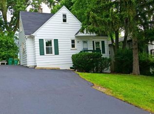 426 E Clarendon Dr, Round Lake Beach, IL 60073